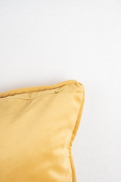 Tokyo Sarı Dekoratif Yastık Kılıfı 45*45