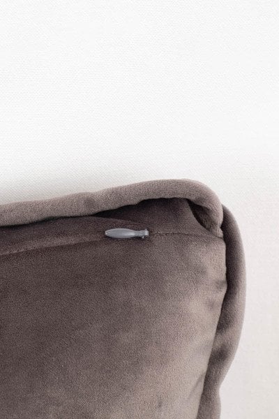 Tokyo Koyu Gri Dekoratif Yastık Kılıfı 50*30