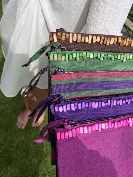 RENKLİ ÇİZGİLİ CLUTCH ÇANTA