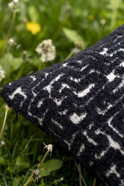 Sembol Dokulu Dekoratif Yastık Kılıfı