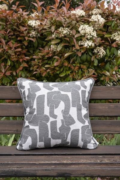 Pattern Gri Dekoratif Yastık Kılıfı
