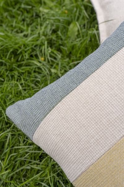 Serenity Çizgili Dekoratif Yastık Kılıfı