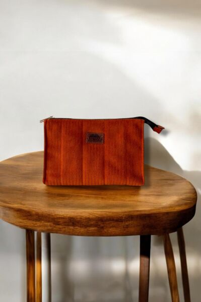 GLOW CASE MAKYAJ ÇANTASI